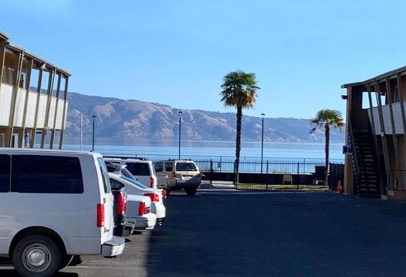 호텔 Anchorage Inn Lakeport