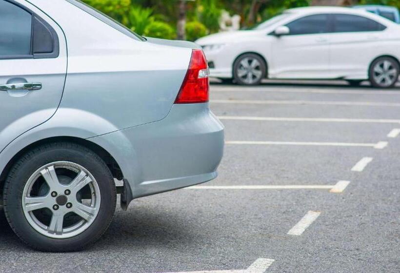 호텔 Anchorage Inn Lakeport