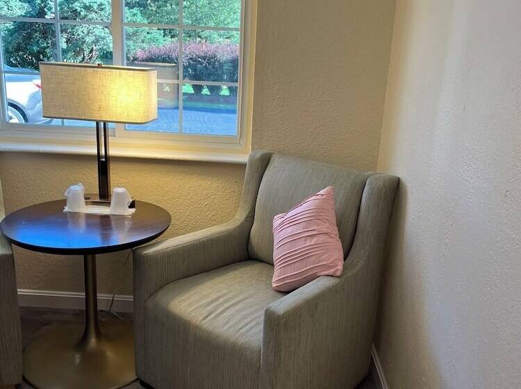 فندق Anchorage Inn Rochester