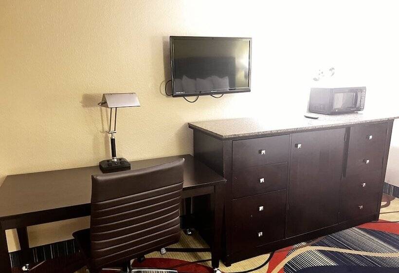 فندق Apple Tree Inn