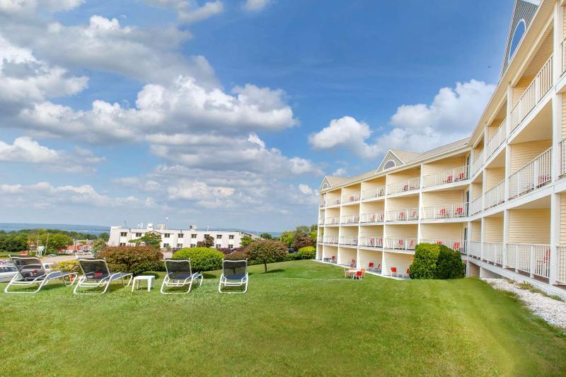 فندق Apple Tree Inn; Surestay Collection By Best Western