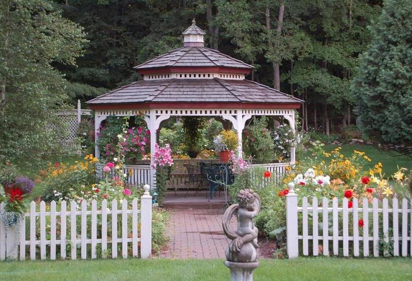 Отель Arlington Inn & Spa