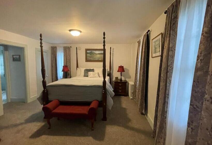 Отель Arlington Inn & Spa