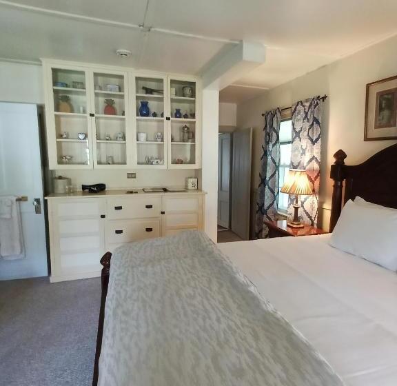 Отель Arlington Inn & Spa