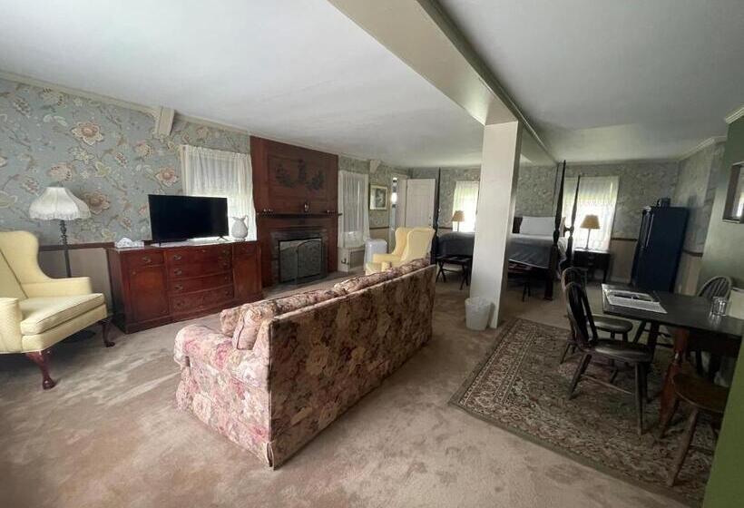 Отель Arlington Inn & Spa