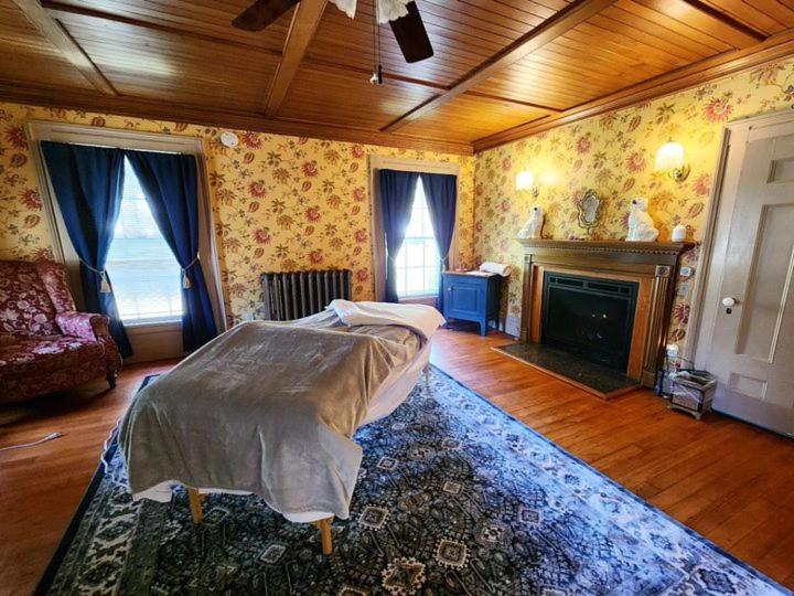 Отель Arlington Inn & Spa