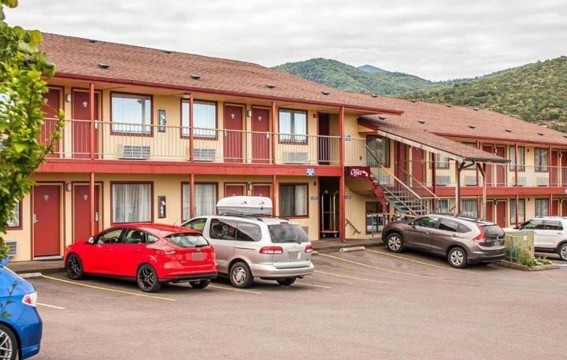 فندق Ashland Valley Inn