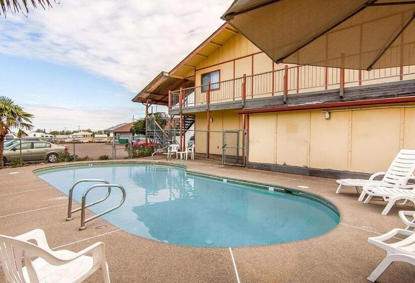 فندق Ashland Valley Inn