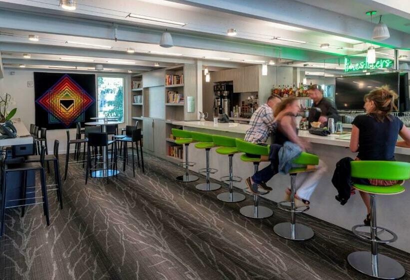 ホテル Aspen Meadows Resort