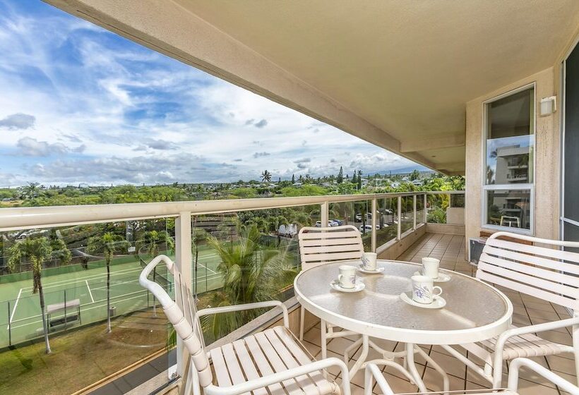 فندق Aston At The Maui Banyan