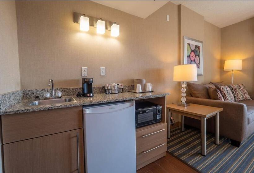 Atlantic Sands Hotel & Conference Center