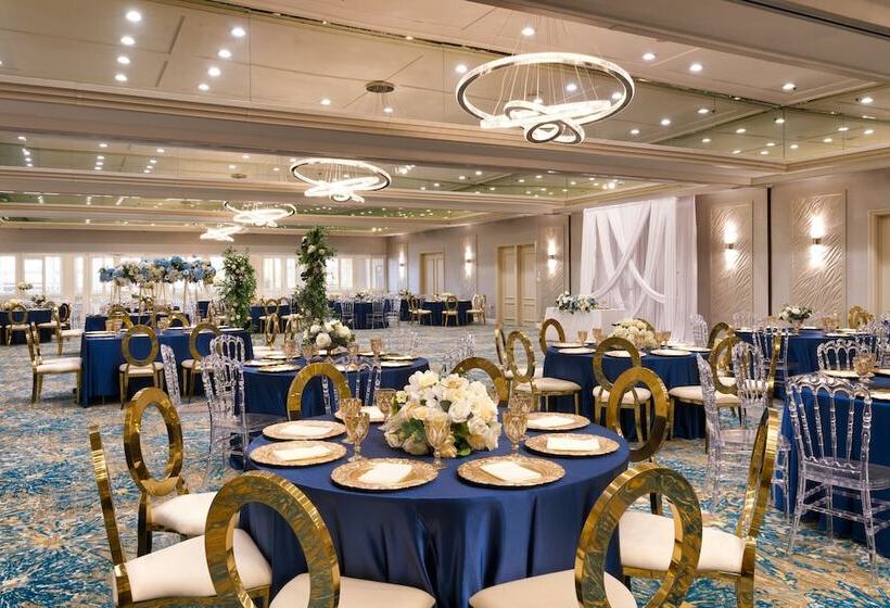 Atrium Hotel Orange County