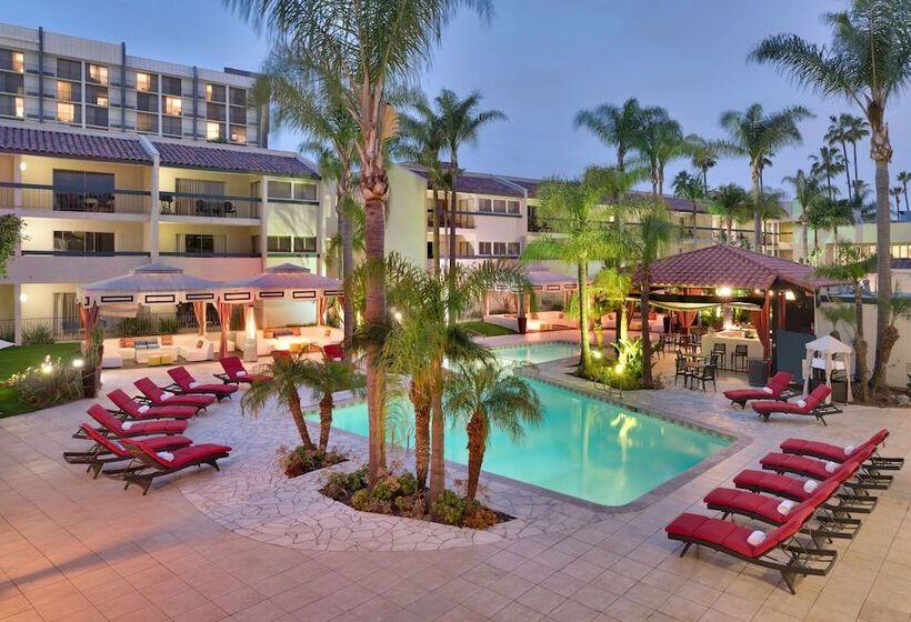 Atrium Hotel Orange County