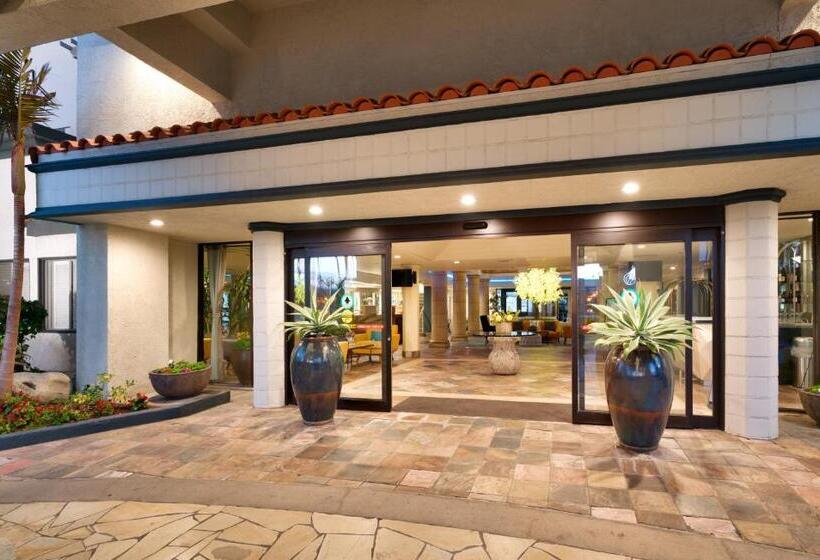 Atrium Hotel Orange County