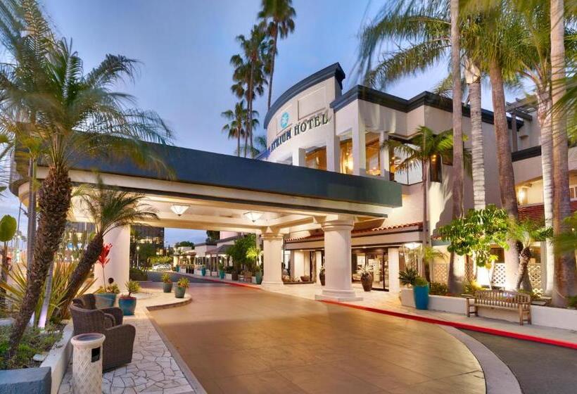 Atrium Hotel Orange County