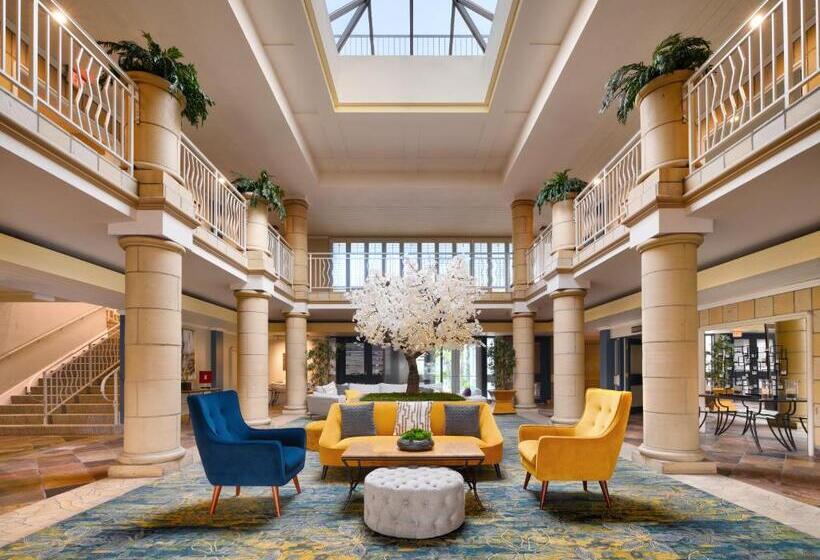 Atrium Hotel Orange County