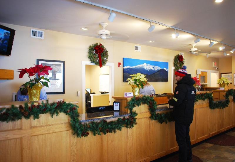 فندق Attitash Mountain Village