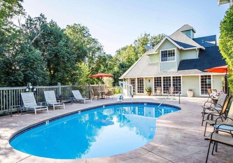 Baechtel Creek Inn, Ascend Hotel Collection