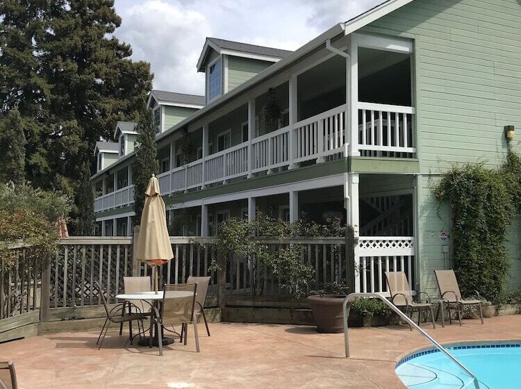 Baechtel Creek Inn, Ascend Hotel Collection