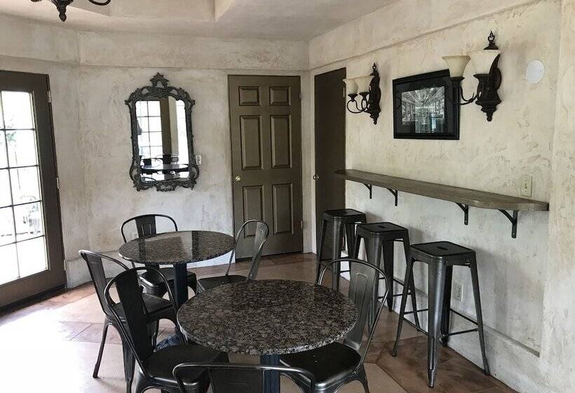 Baechtel Creek Inn, Ascend Hotel Collection