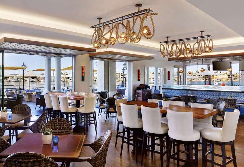 فندق Balboa Bay Resort