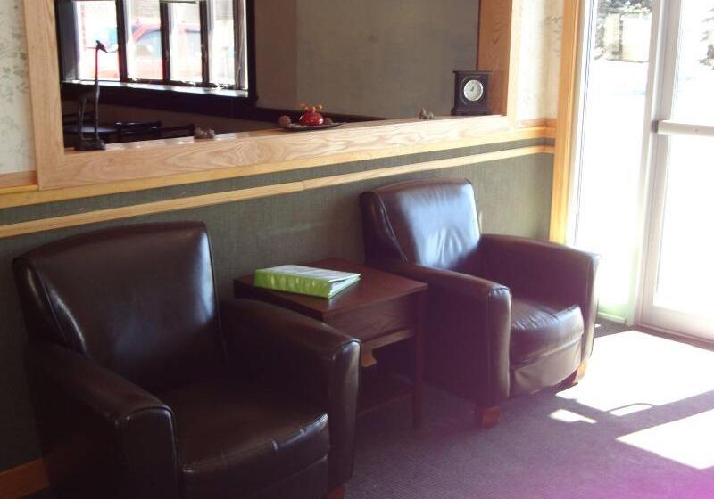 فندق Bangor Inn & Suites