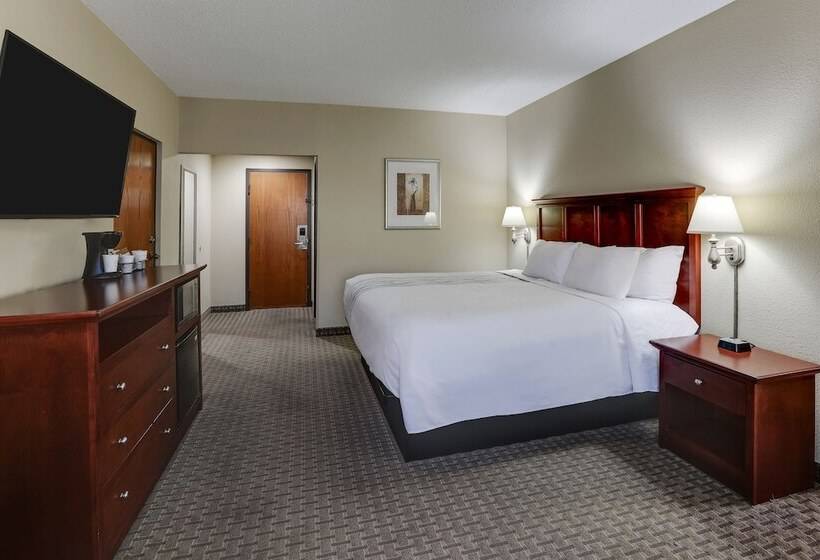 فندق Spark By Hilton Branson Meadows