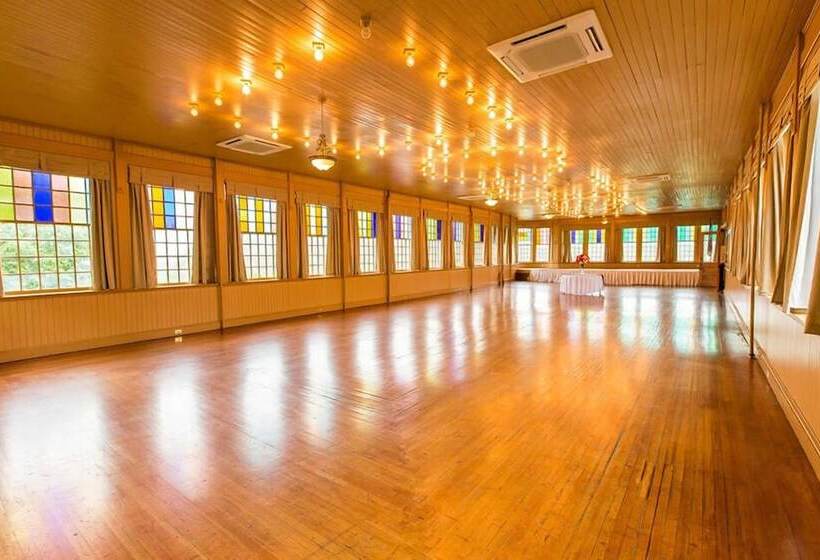 ホテル 1905 Basin Park