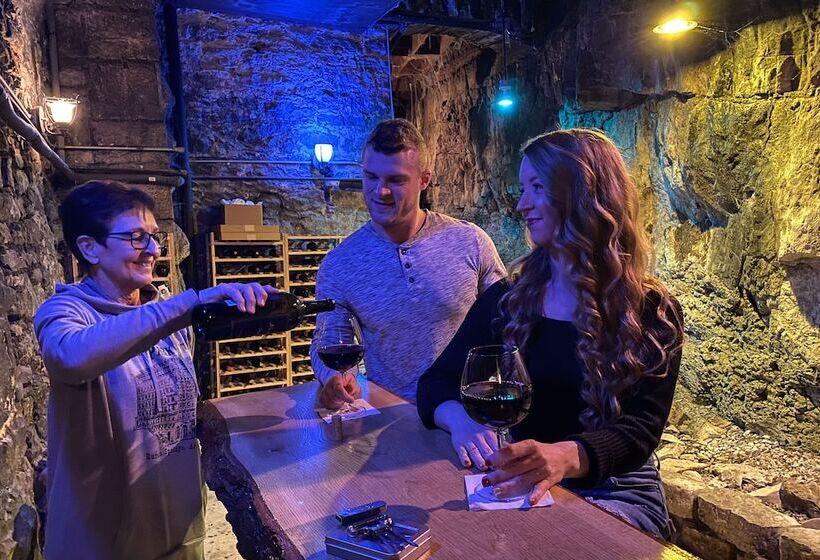 ホテル 1905 Basin Park