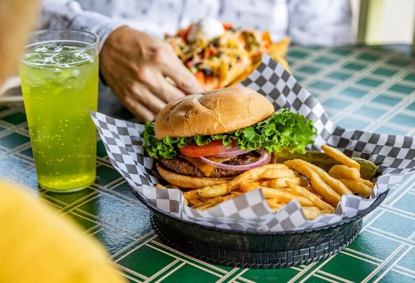 ホテル 1905 Basin Park