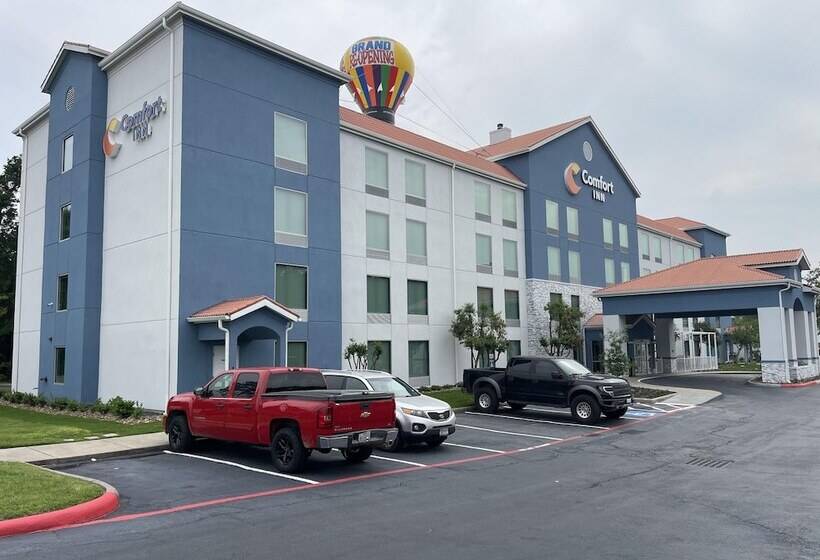 Отель Comfort Inn Conroe
