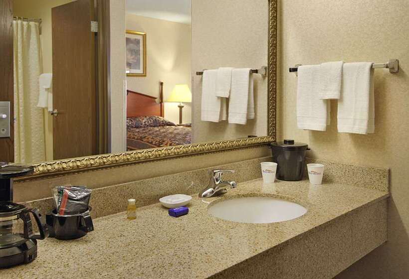 فندق Baymont By Wyndham Corydon