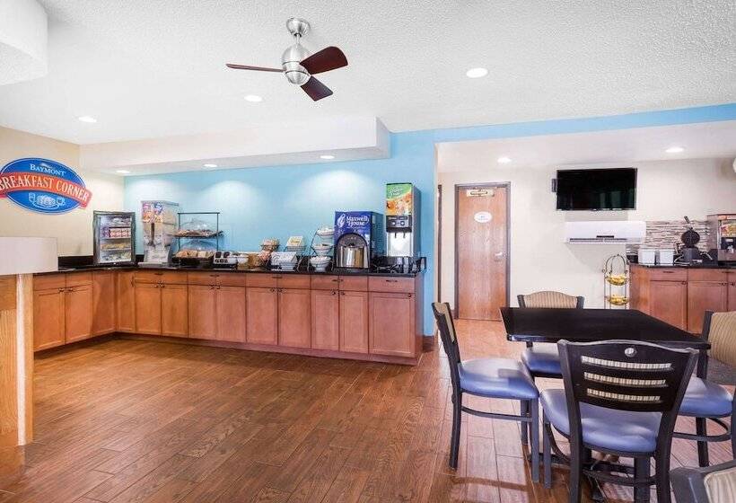 فندق Baymont By Wyndham Lagrange