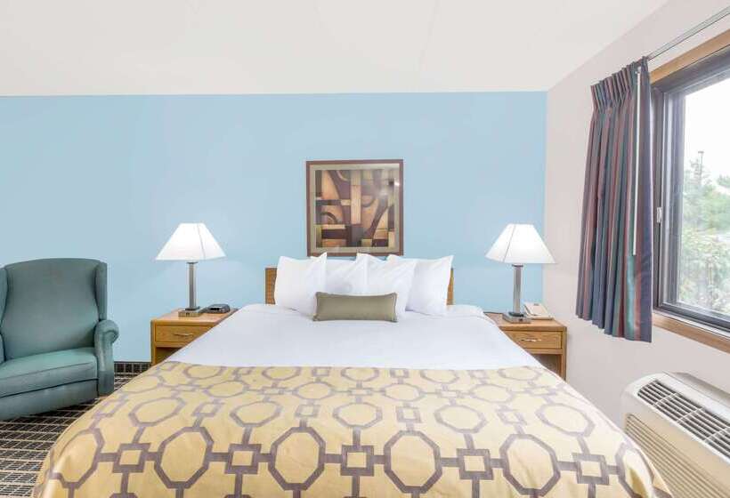 בית מלון כפרי Baymont By Wyndham Marshalltown