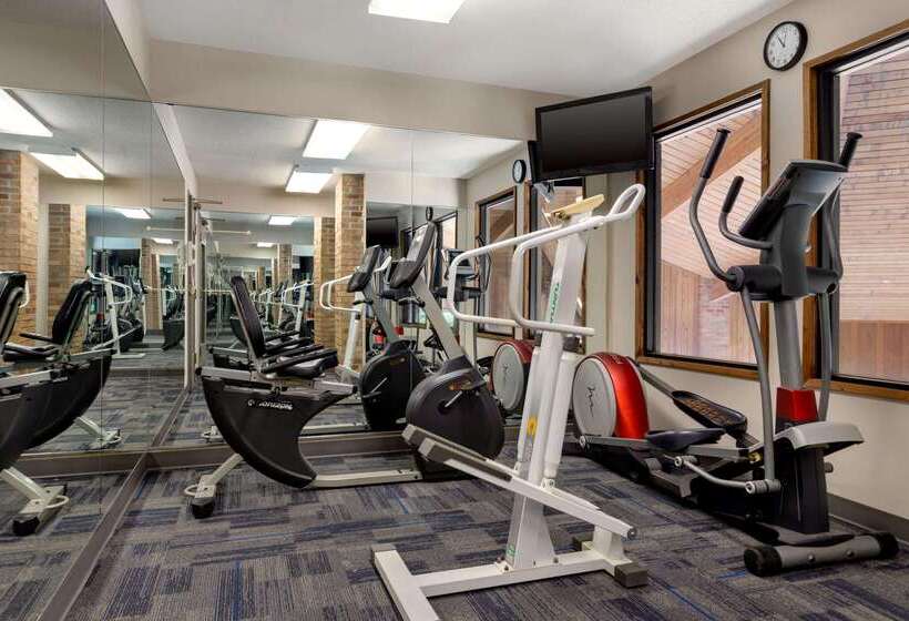 فندق Baymont By Wyndham Monroe