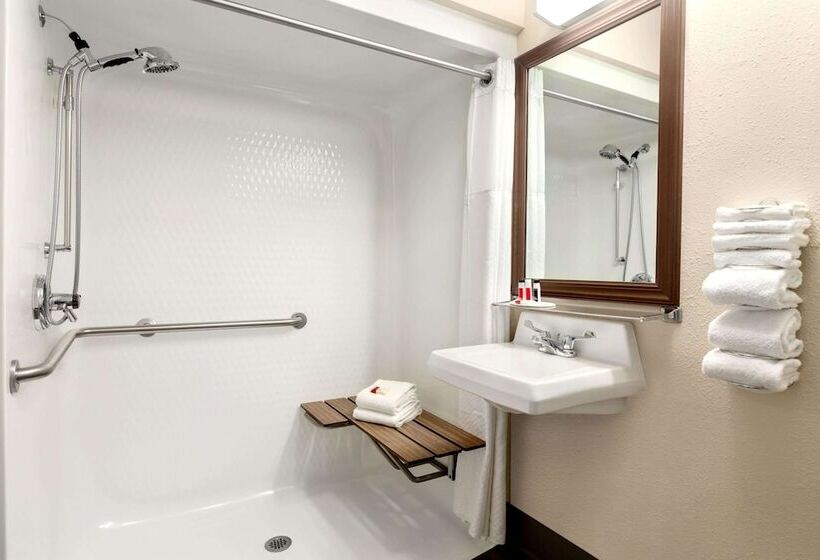 فندق Baymont By Wyndham Monroe