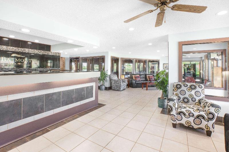 Отель Baymont By Wyndham Port Huron