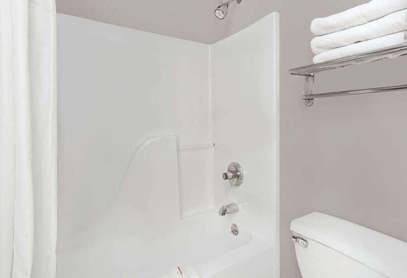 فندق Baymont Inn & Suites By Wyndham San Marcos