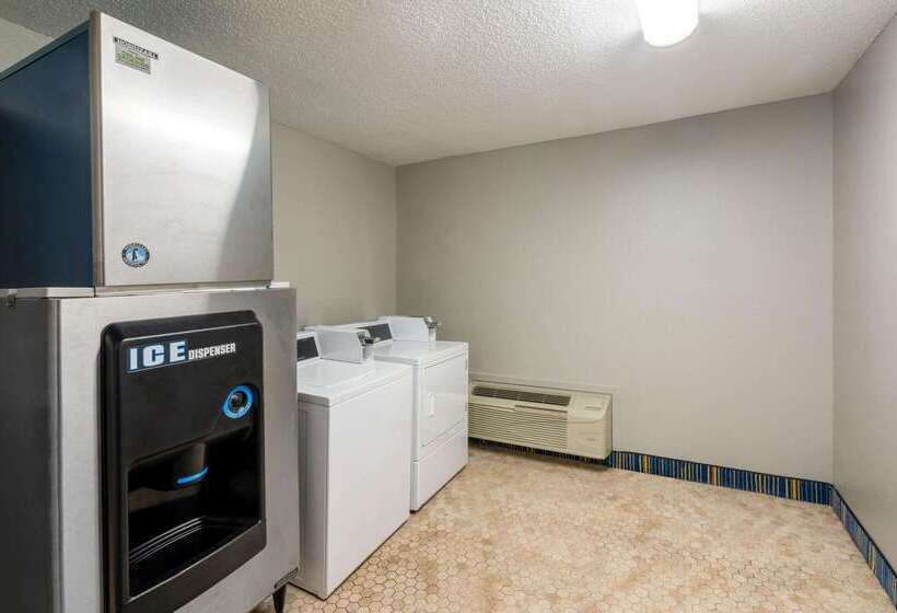 فندق Baymont By Wyndham Tupelo