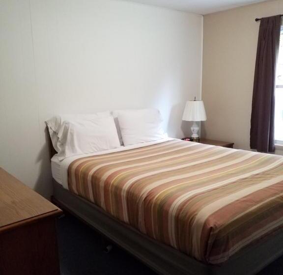 酒店 Bayside Inn & Marina