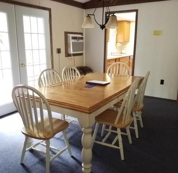 酒店 Bayside Inn & Marina