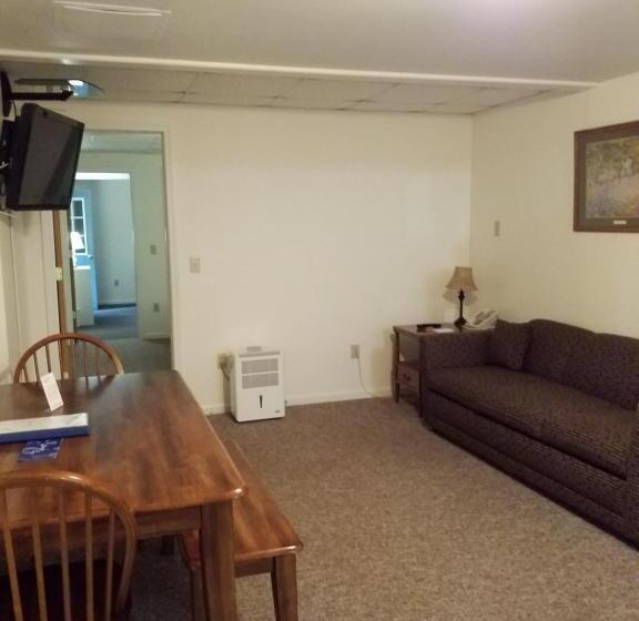 酒店 Bayside Inn & Marina