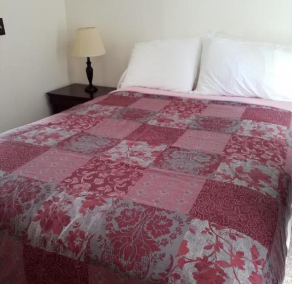 酒店 Bayside Inn & Marina