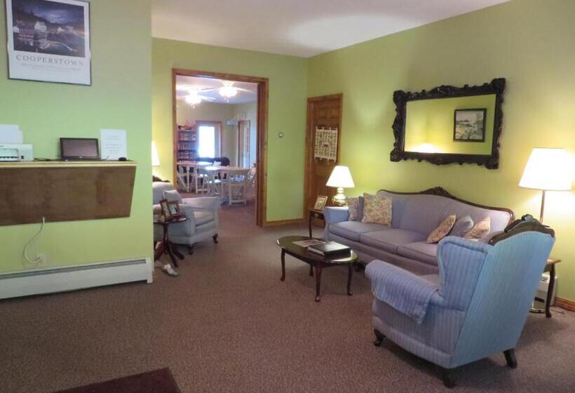 酒店 Bayside Inn & Marina