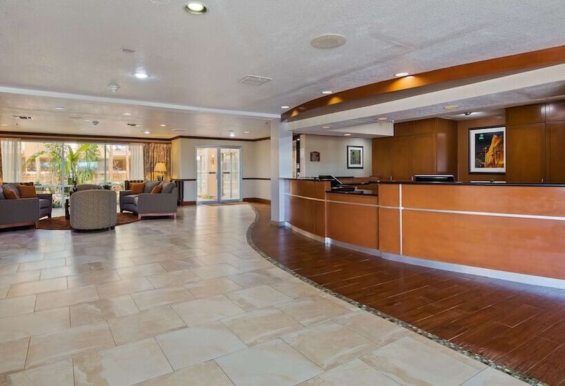 ホテル Best Western Plus Atrium Inn