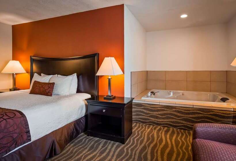 בית מלון כפרי Best Western Plus Corning Inn