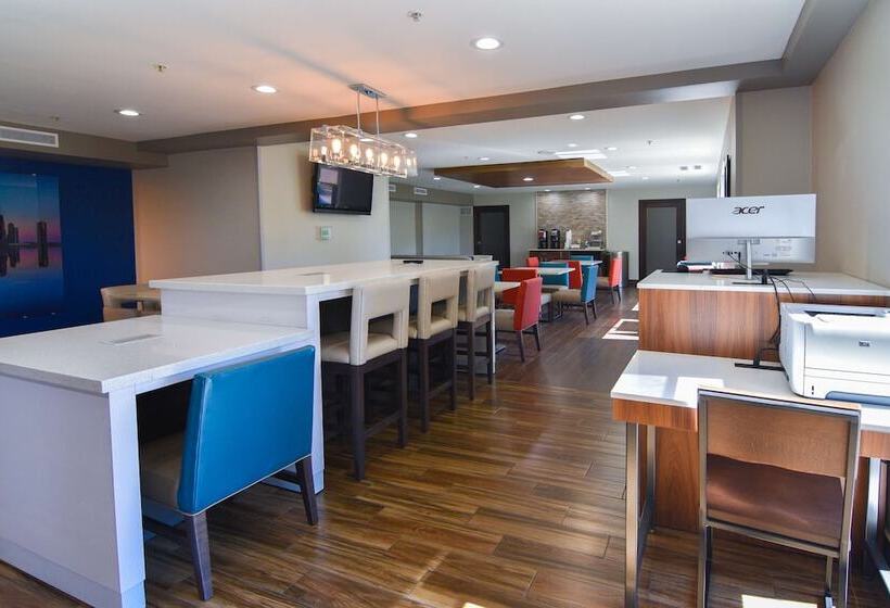 Best Western Plus Lafayette Hotel University Area