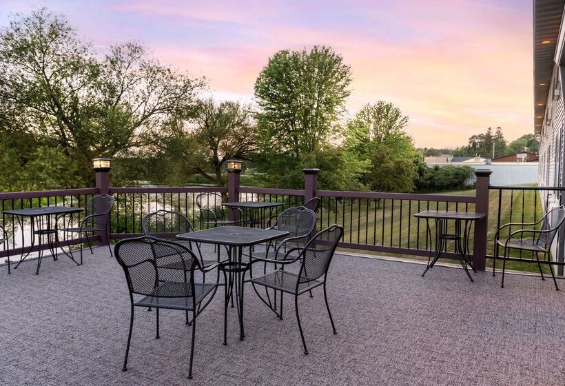 فندق Best Western Spooner Riverplace