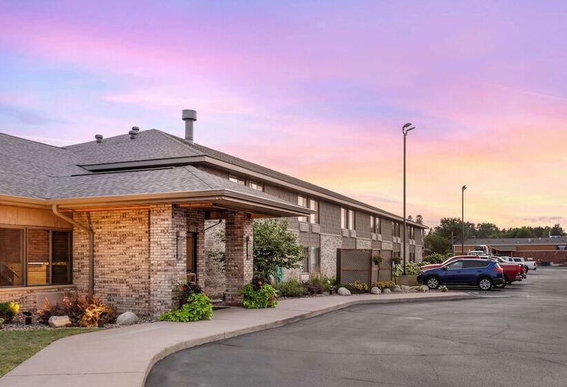 فندق Best Western Spooner Riverplace