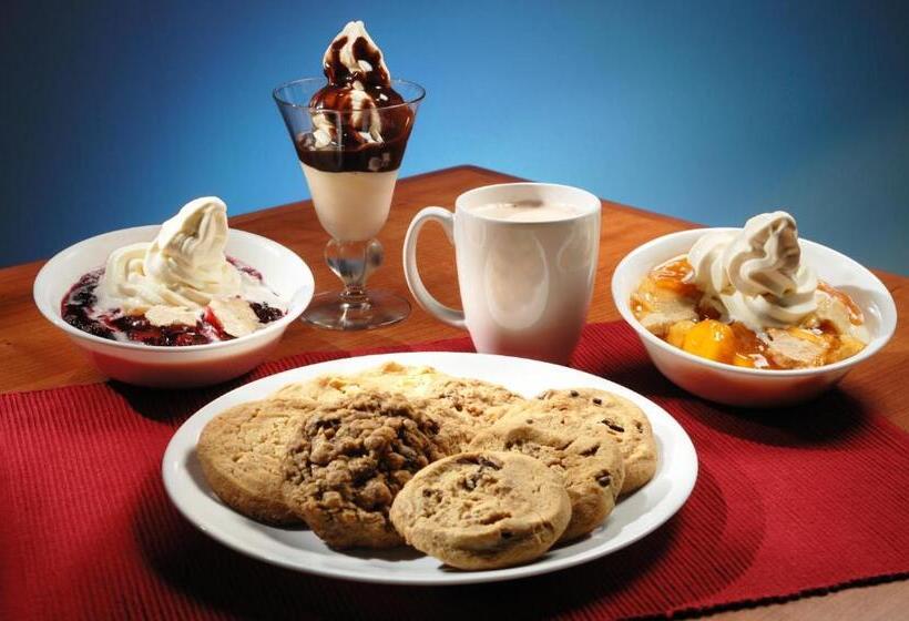 فندق Brookwood Inn Branson